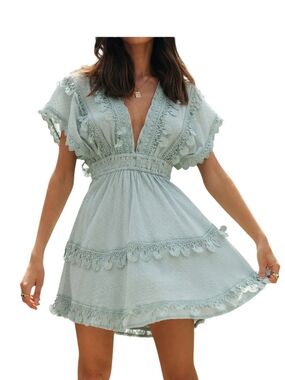 Women's Light Sage Lace Trim V-Neck Mini Dress Size M